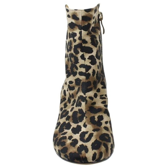 J. Renee Danabelle - Picture 3 of 10